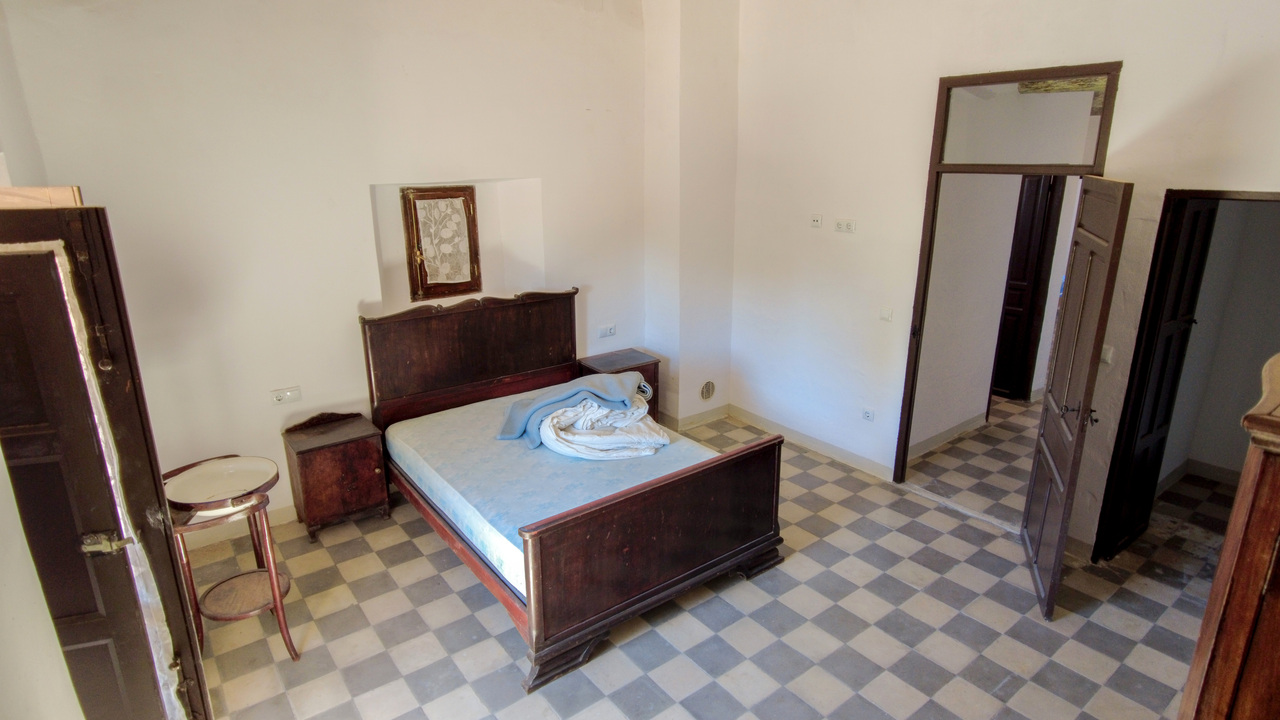 Olive Grove Estates Rural Spanish Farmhouse for sale, bargain tourism oppoutunity (13)
