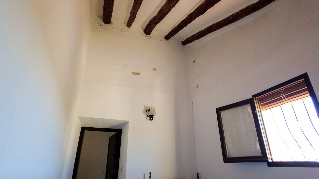 Olive Grove Estates Rural Spanish Farmhouse for sale, bargain tourism oppoutunity (17)