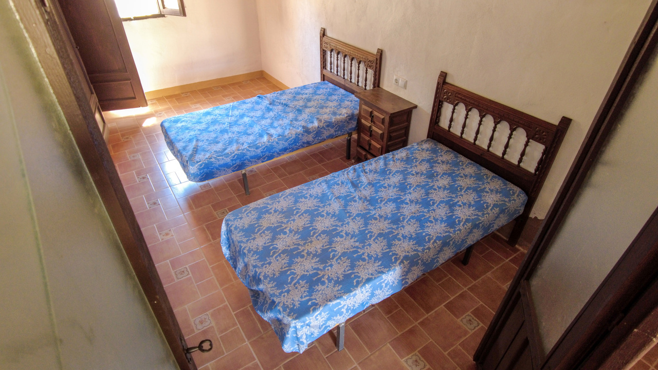 Olive Grove Estates Rural Spanish Farmhouse for sale, bargain tourism oppoutunity (48)