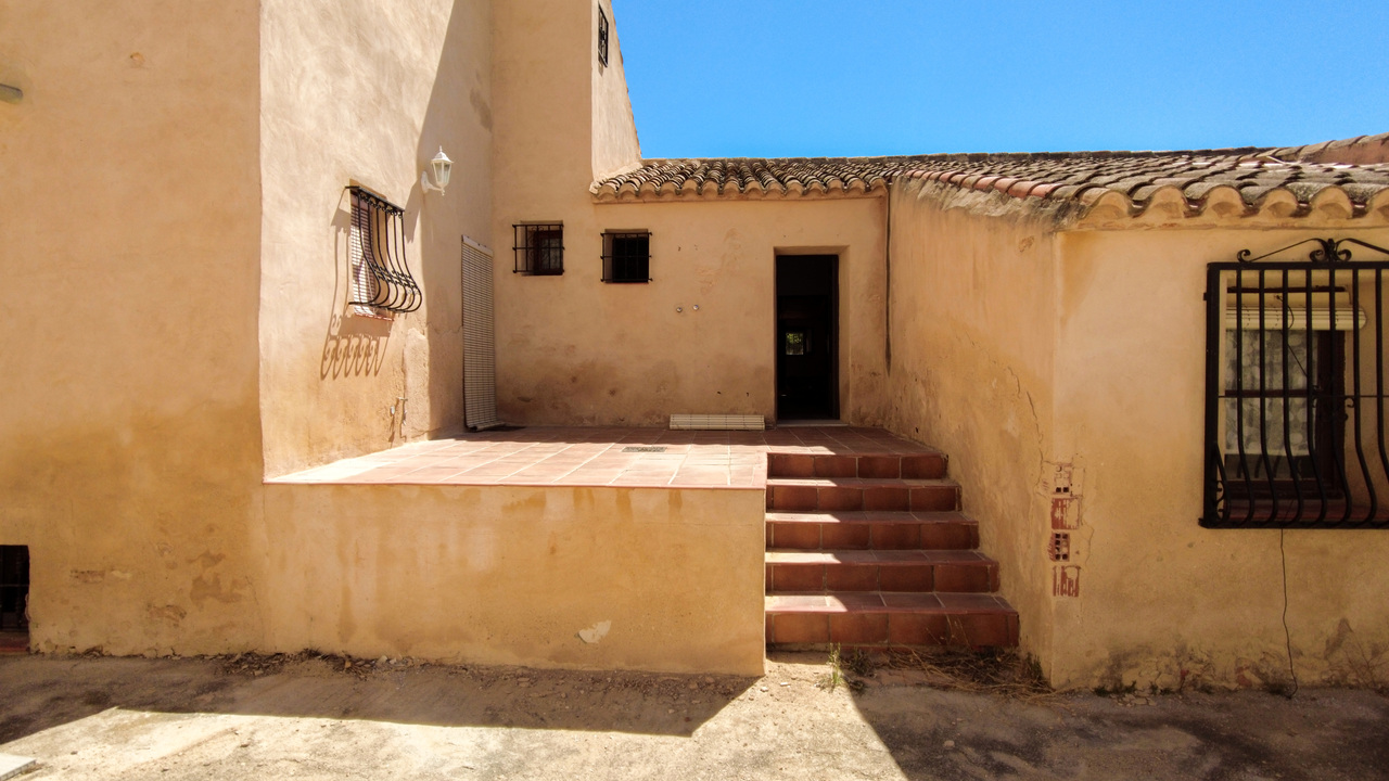 Olive Grove Estates Rural Spanish Farmhouse for sale, bargain tourism oppoutunity (53)
