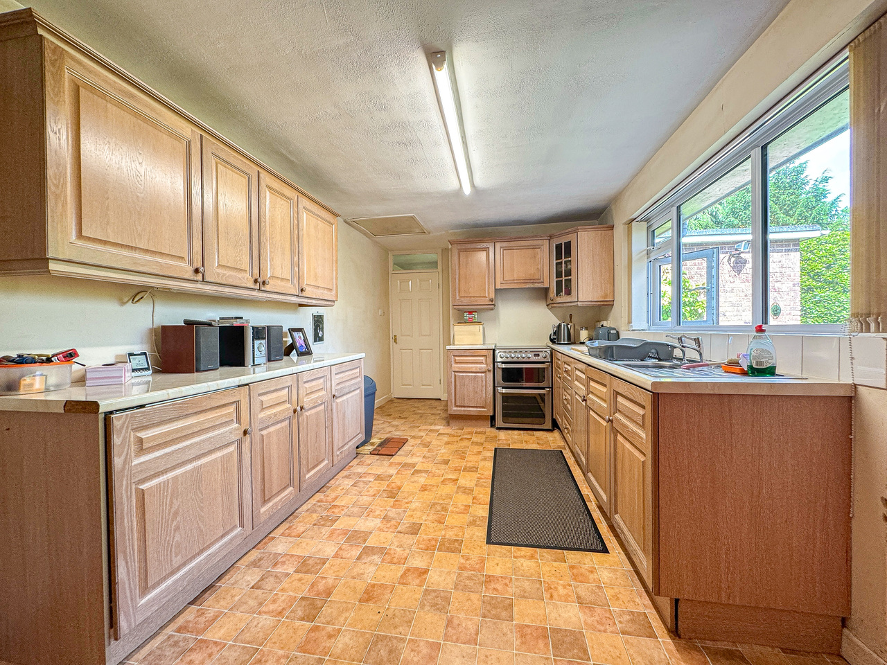 Kitchen (2)