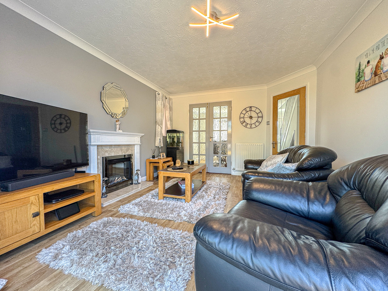 Living Room (2)