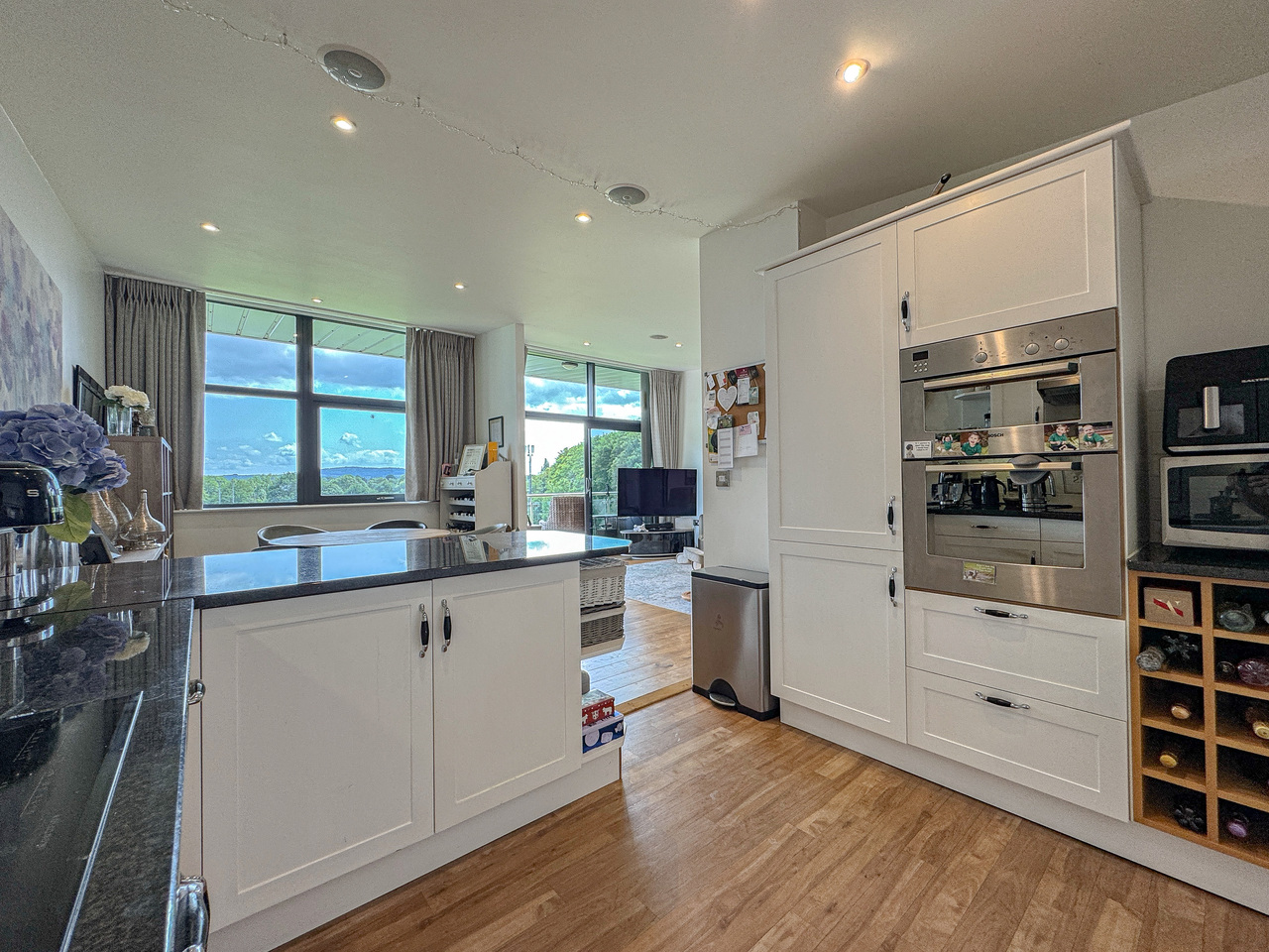 Kitchen (2)