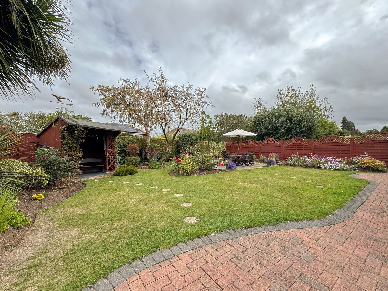 Garden (2)
