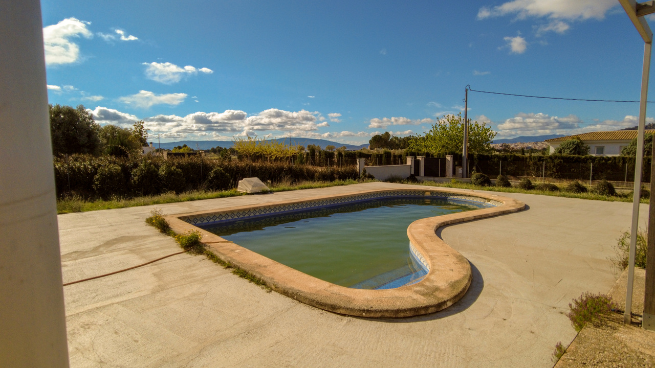 No.1 Olive Grove Estates Real Spanish Property Business AirBnB (15)