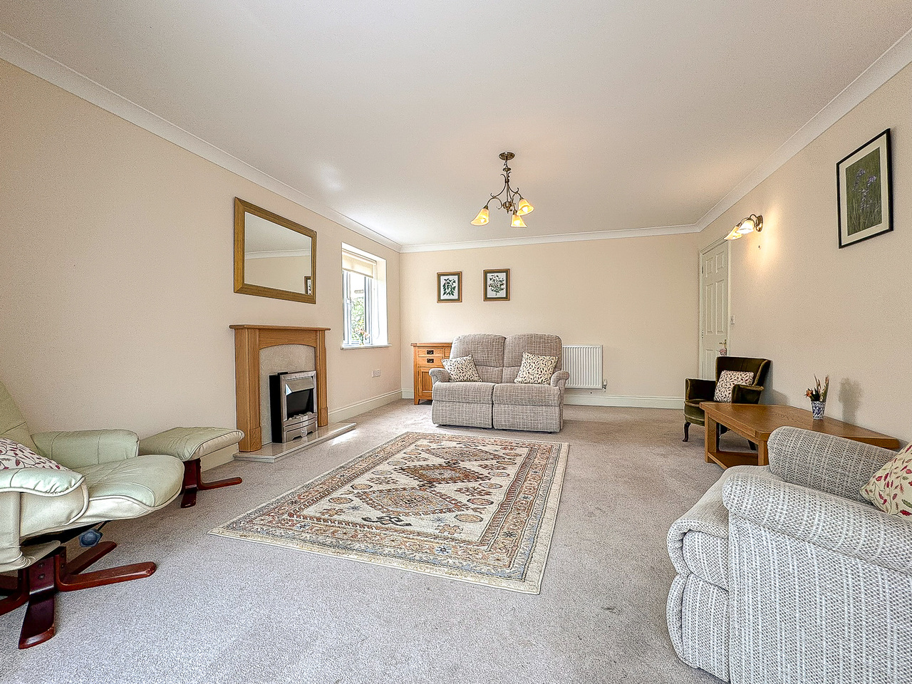 Living Room (2)