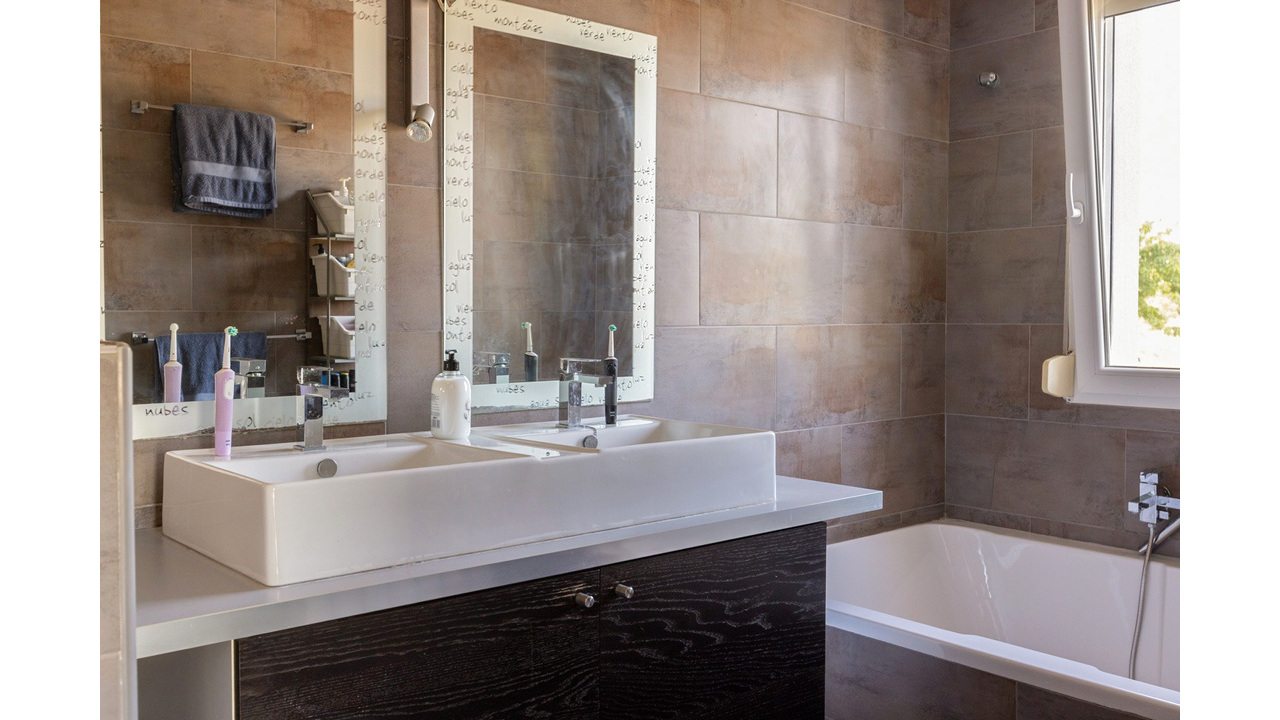 Olive Grove Estates Luxury Spanish Villa with anexe (22)