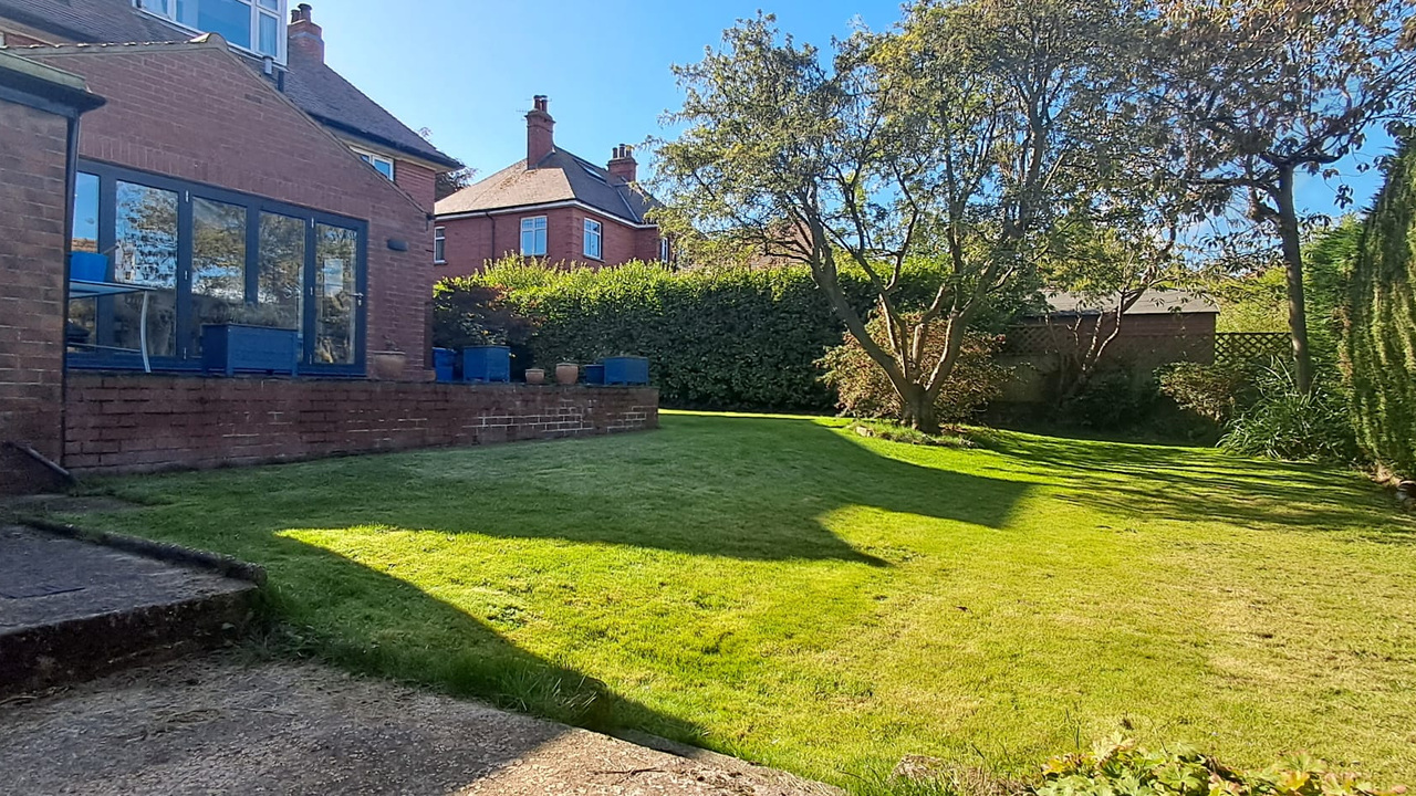 WhatsApp Image 2025-09-25 at 14.54.55 (1).jpeg