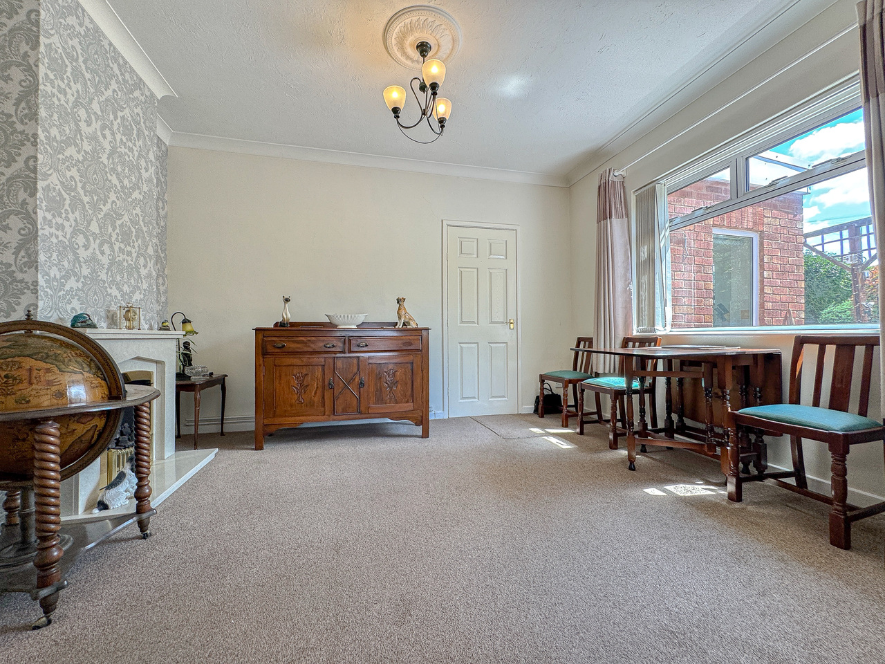 Dining Room (2)
