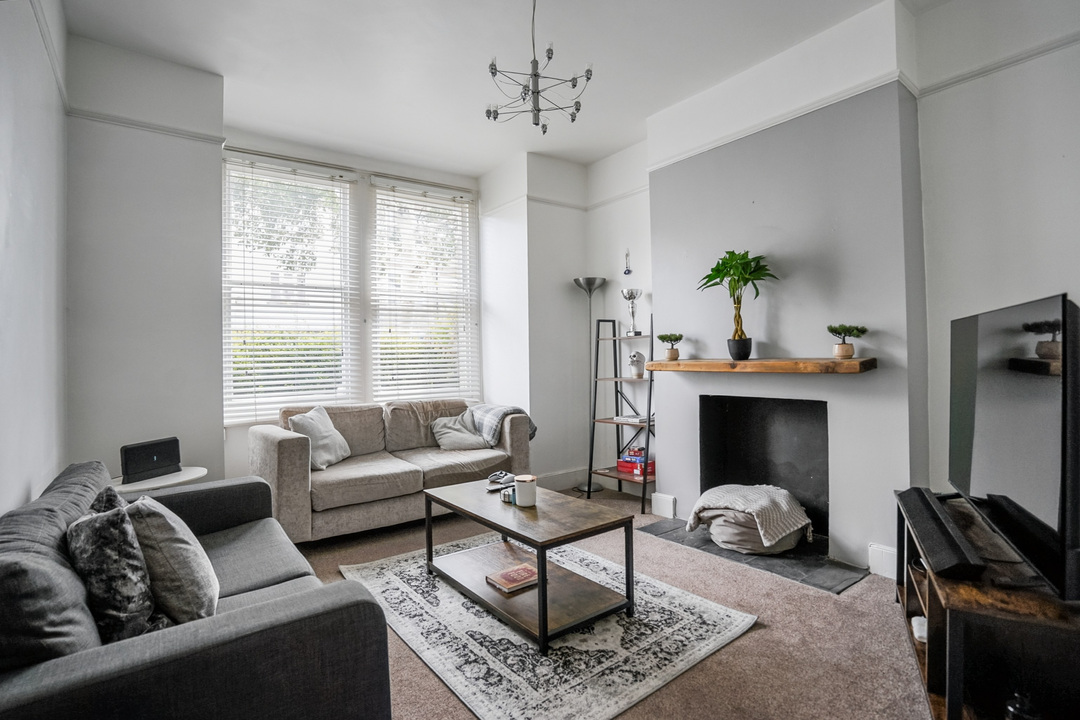 35a Rookstone Road, London, SW17 9NQ