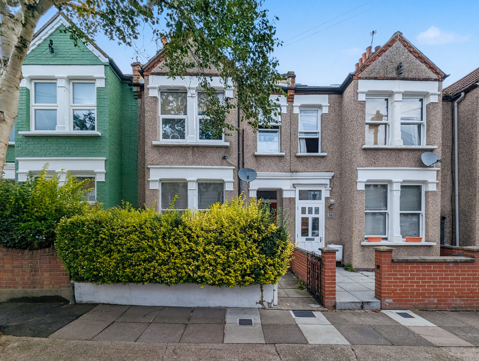 35a Rookstone Road, London, SW17 9NQ