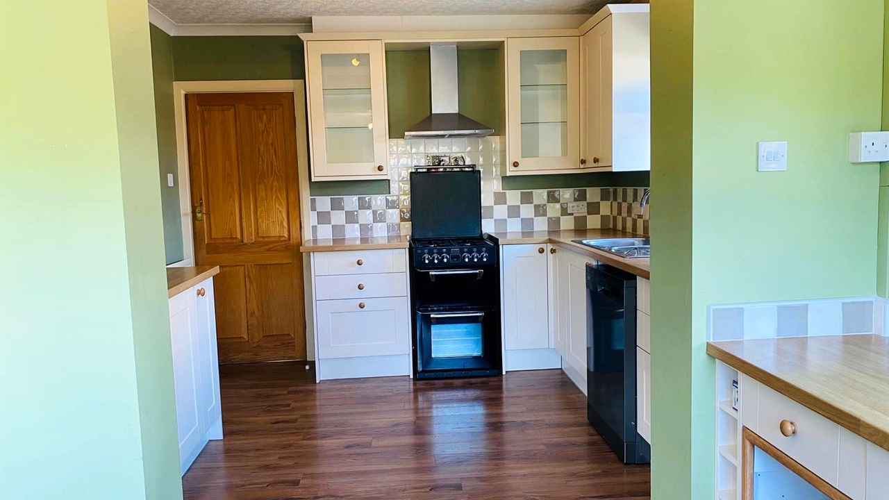 WhatsApp Image 2025-09-09 at 11.28.02 (6).jpeg