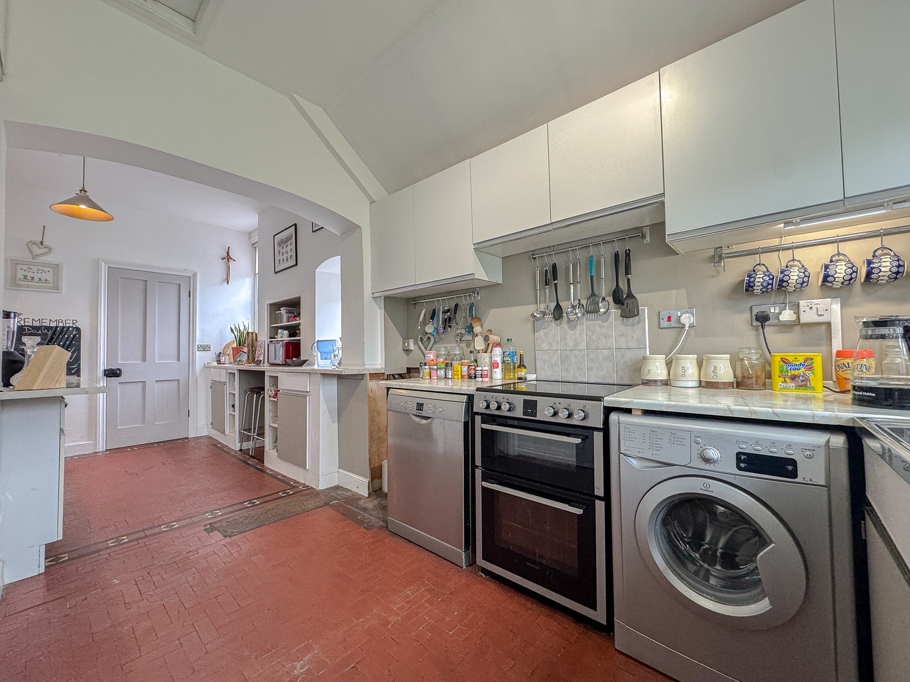 Kitchen (2)