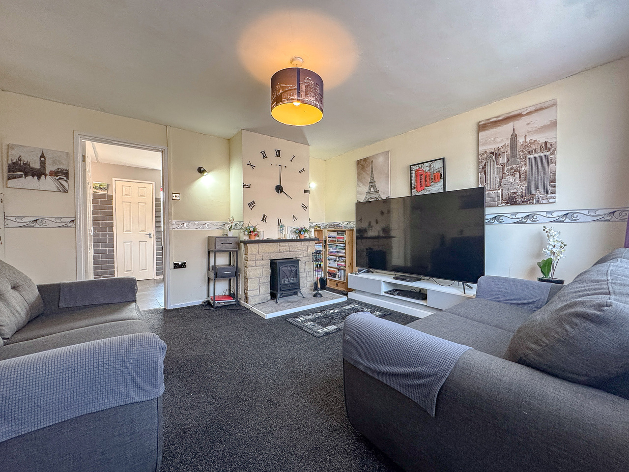Living Room (2)