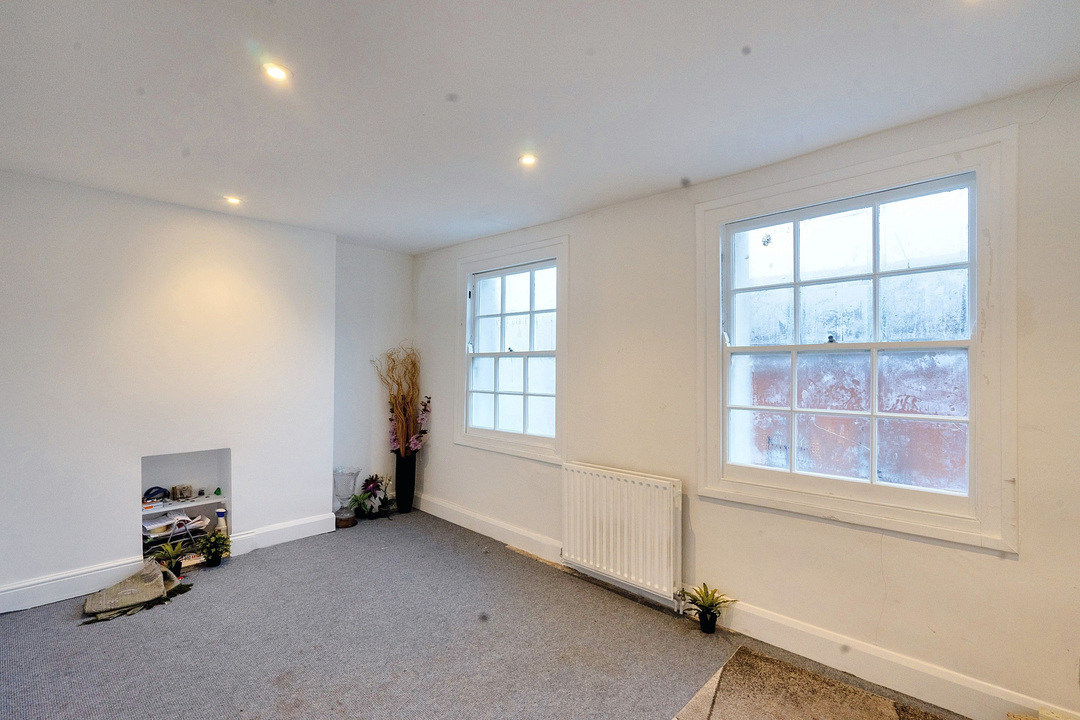 5 Bouverie Place, London, W2 1RB.