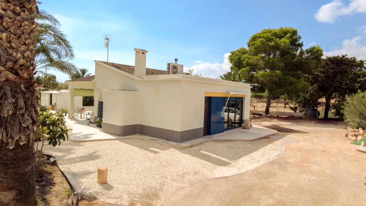 Olive Grove Estates property for sale se vende Elche Alicante Monforte del cid modern eco home house