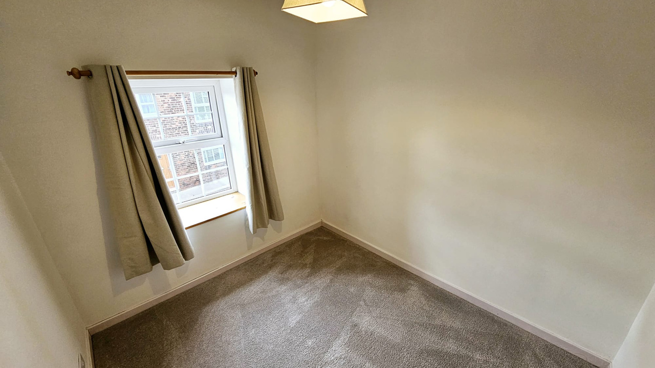 fd72f9a7-25e4-457a-b2f5-08bffd13dea1