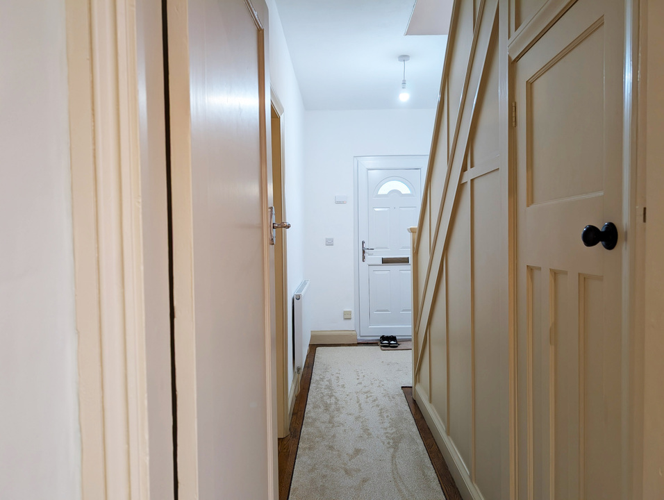 16 Kingsmead Close, Leicester, Leicestershire, LE2 3YR