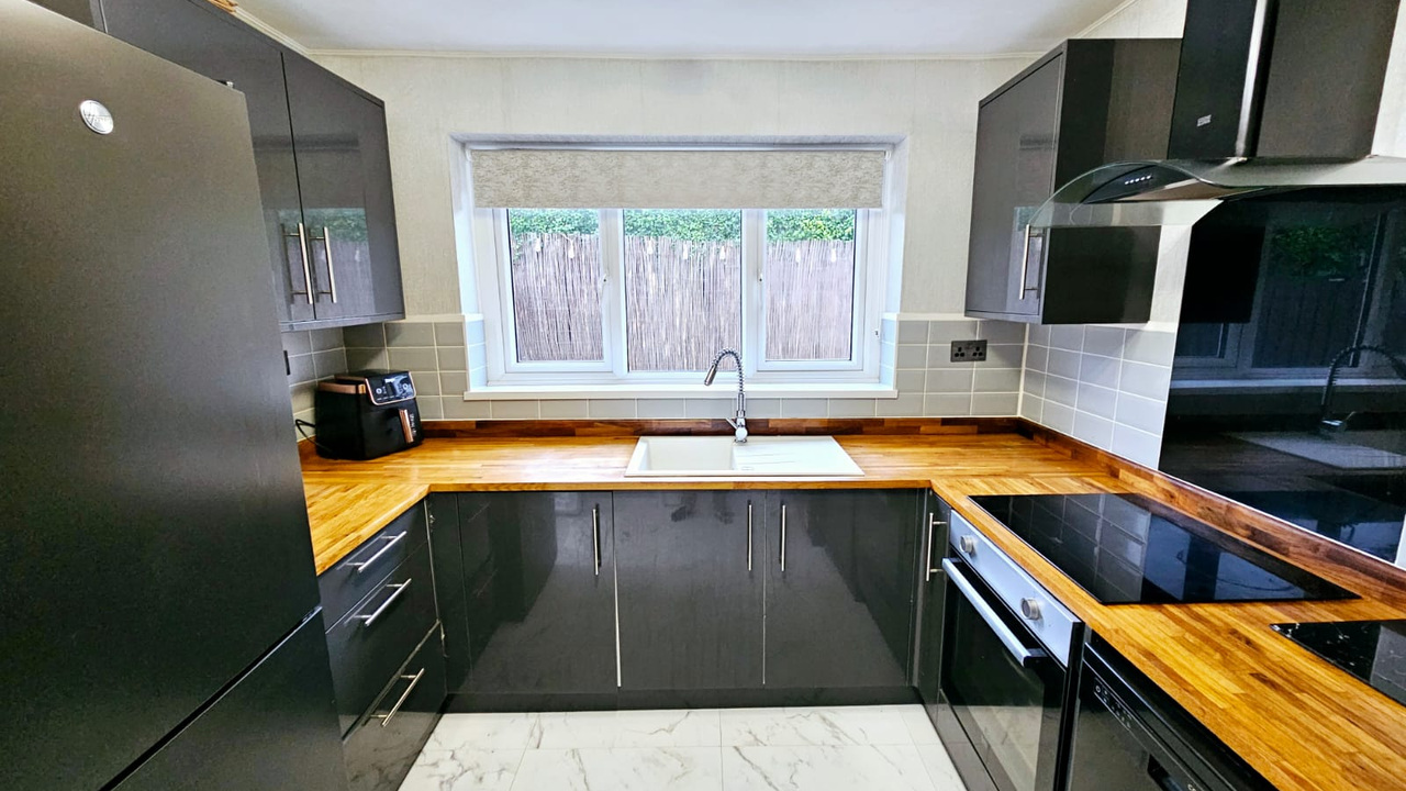 638aebb6-feae-46d4-b5cc-b5e56d94c158