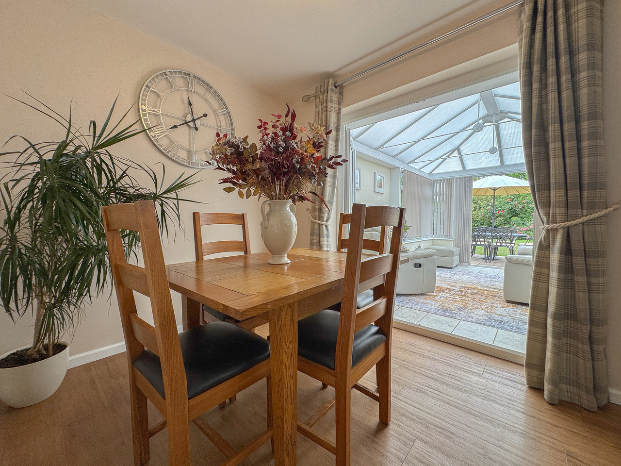 Breakfast Room
