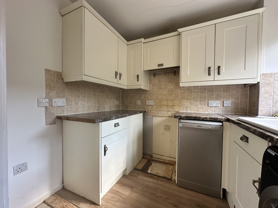 69 Winston Close, Greenhithe, Kent, DA9 9DG